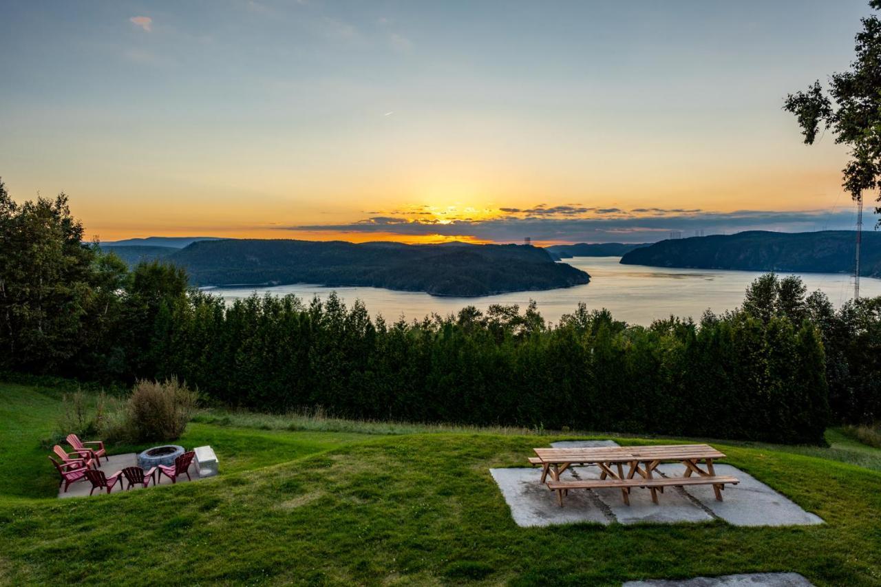 Montfjord - Chalets, Vue Spectaculaire Et Spa. Chantafjord #4 Sacre-Coeur Zewnętrze zdjęcie